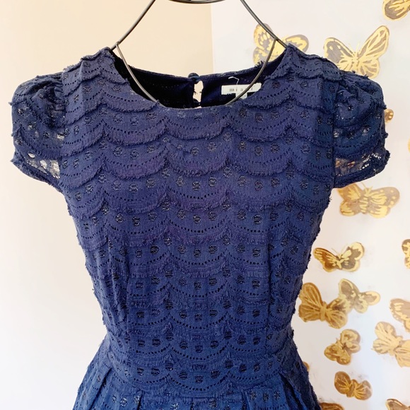 Francesca's dress scalloped blue open back size Small - Picture 2 of 10